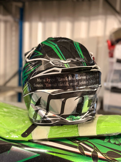 FULL CUSTOM HELMET GRAPHICS